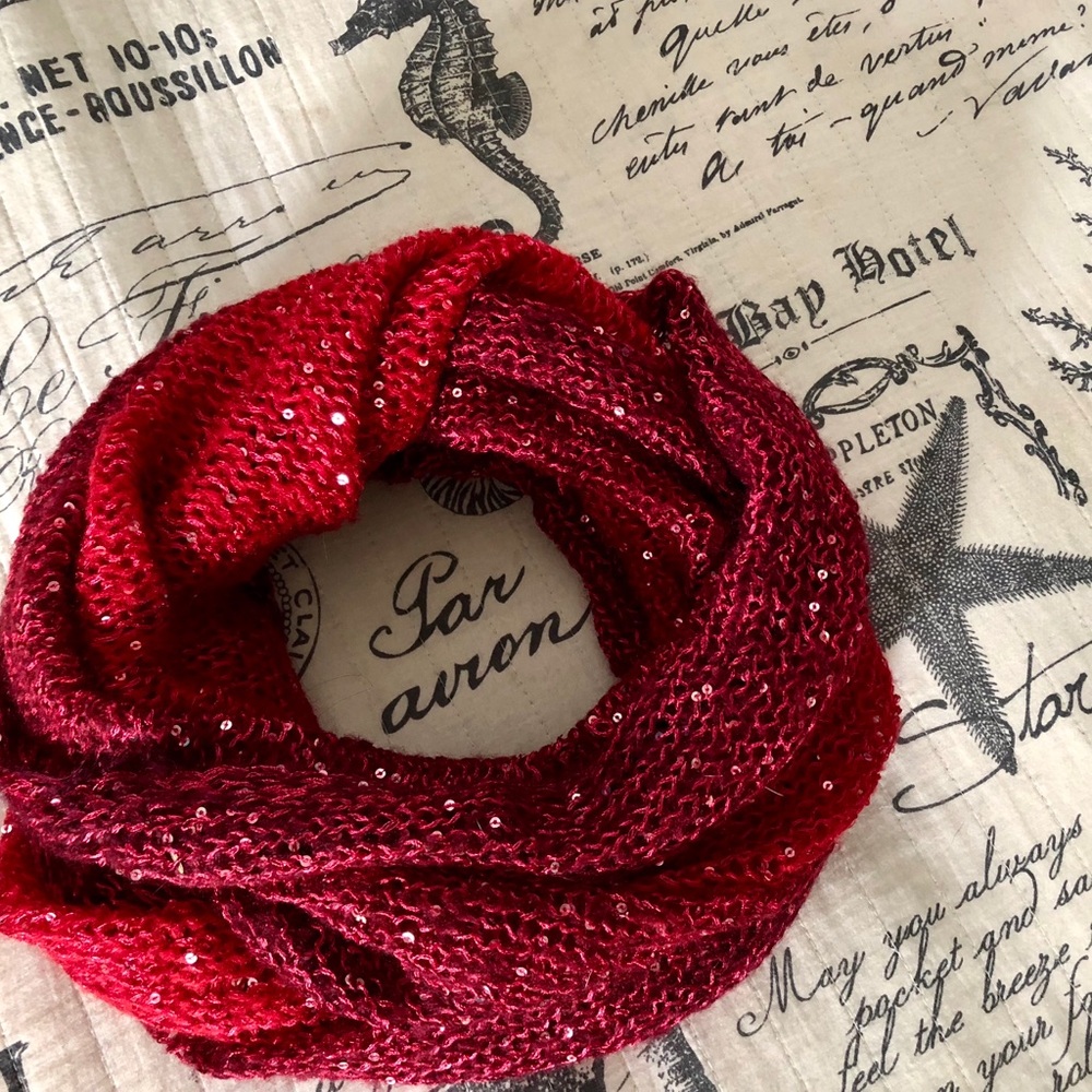 Red Infinity Sacrf - Picture 2 of 2